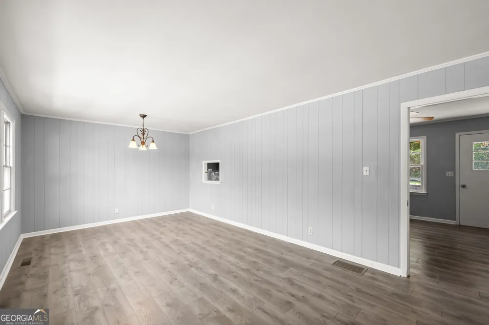 574 S Sage ST Toccoa, GA 30577