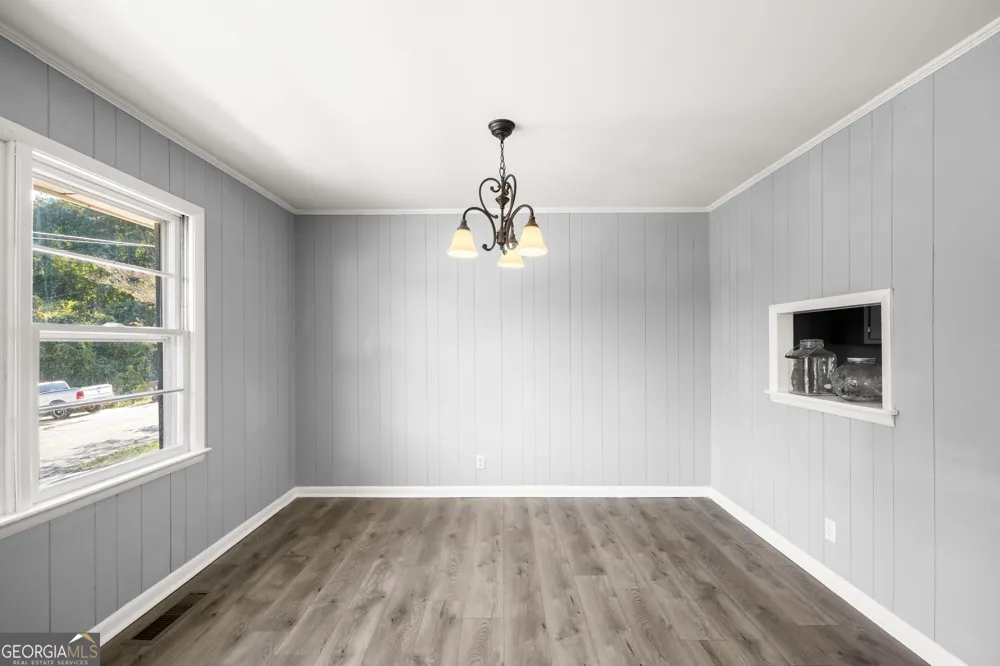 574 S Sage ST Toccoa, GA 30577