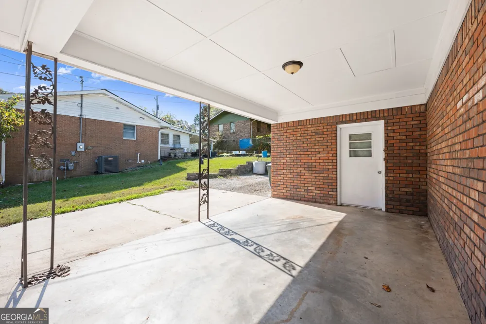 574 S Sage ST Toccoa, GA 30577