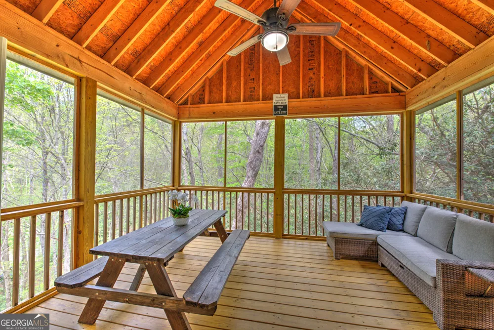 77 Denali DR Clayton, GA 30525