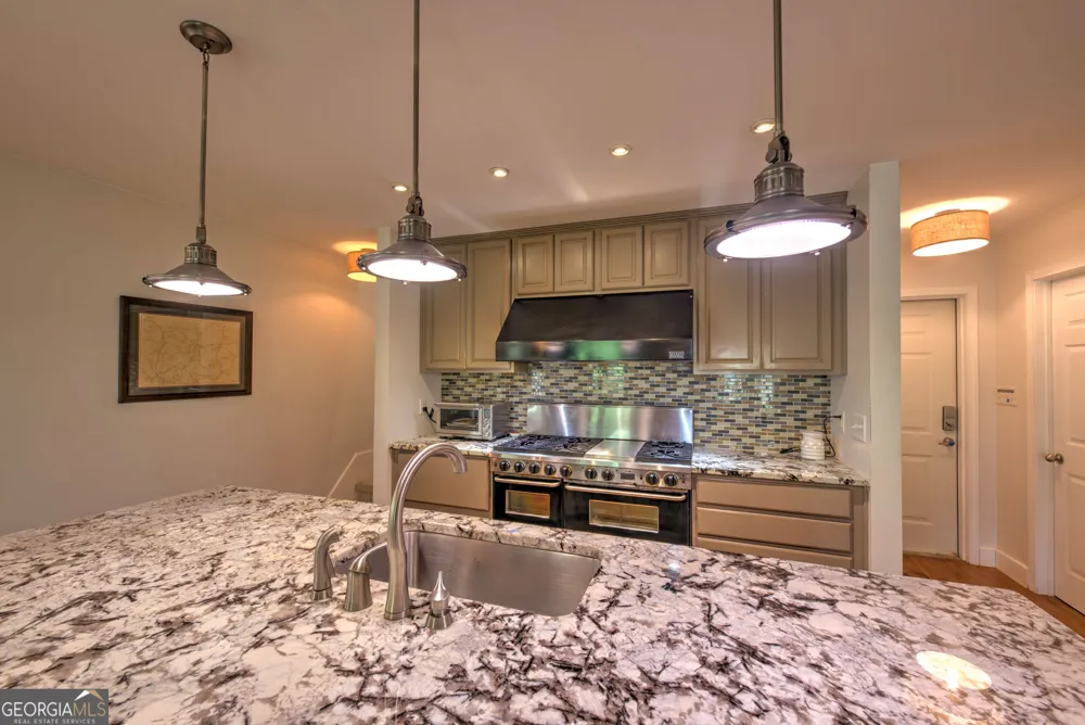 77 Denali DR Clayton, GA 30525