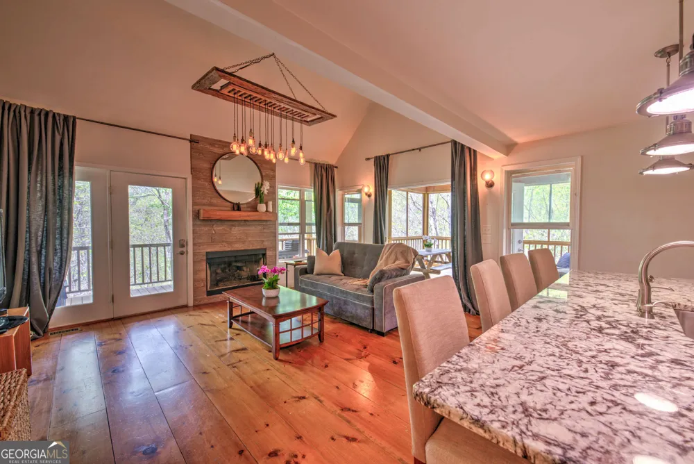 77 Denali DR Clayton, GA 30525