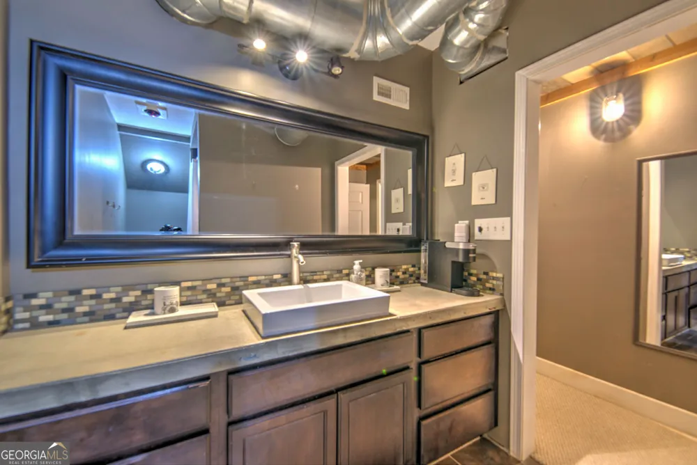 77 Denali DR Clayton, GA 30525