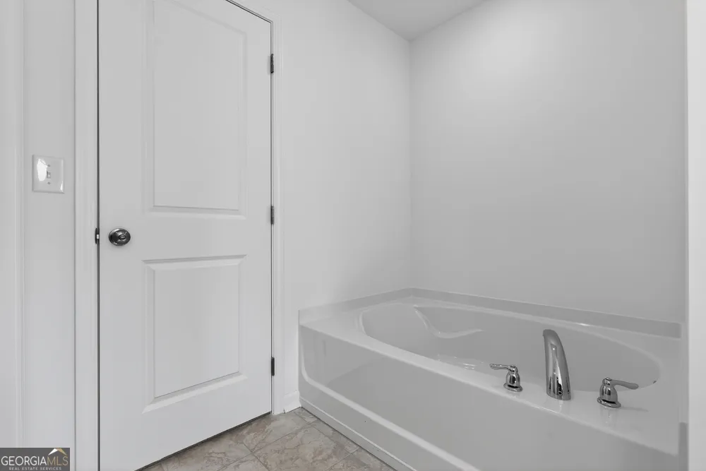 225 Groveton CT Euharlee, GA 30145