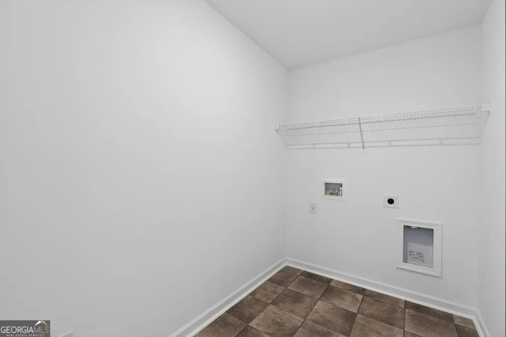 225 Groveton CT Euharlee, GA 30145