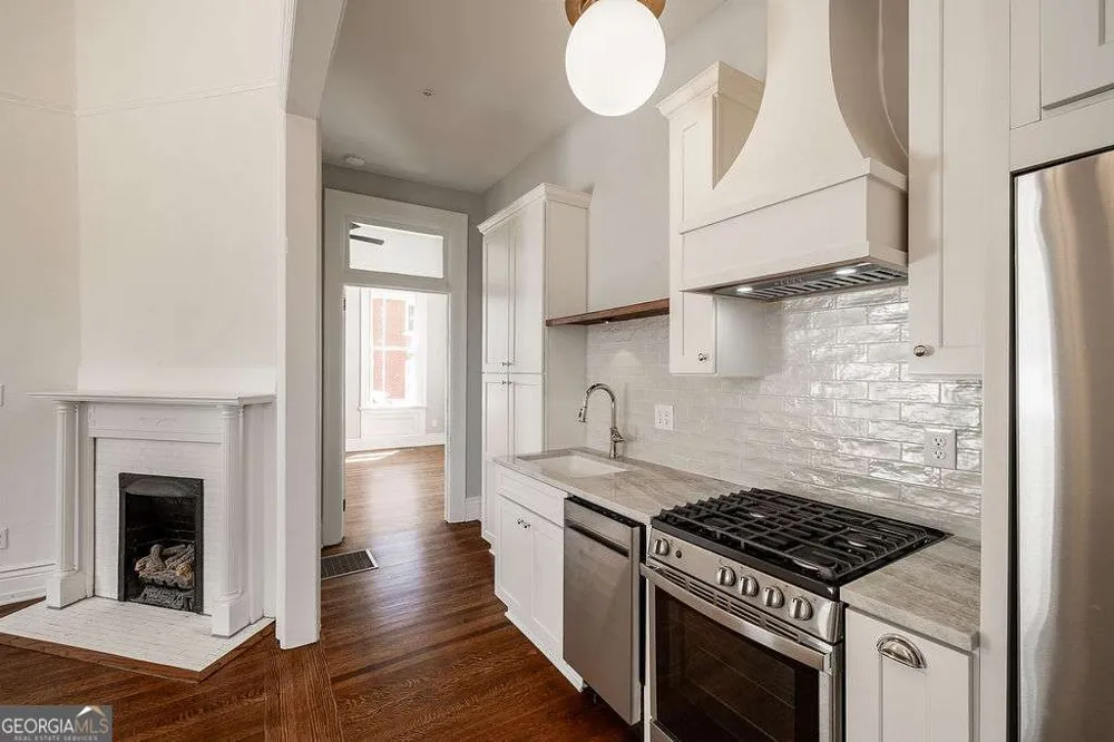 997 Milledge AVE Athens, GA 30605