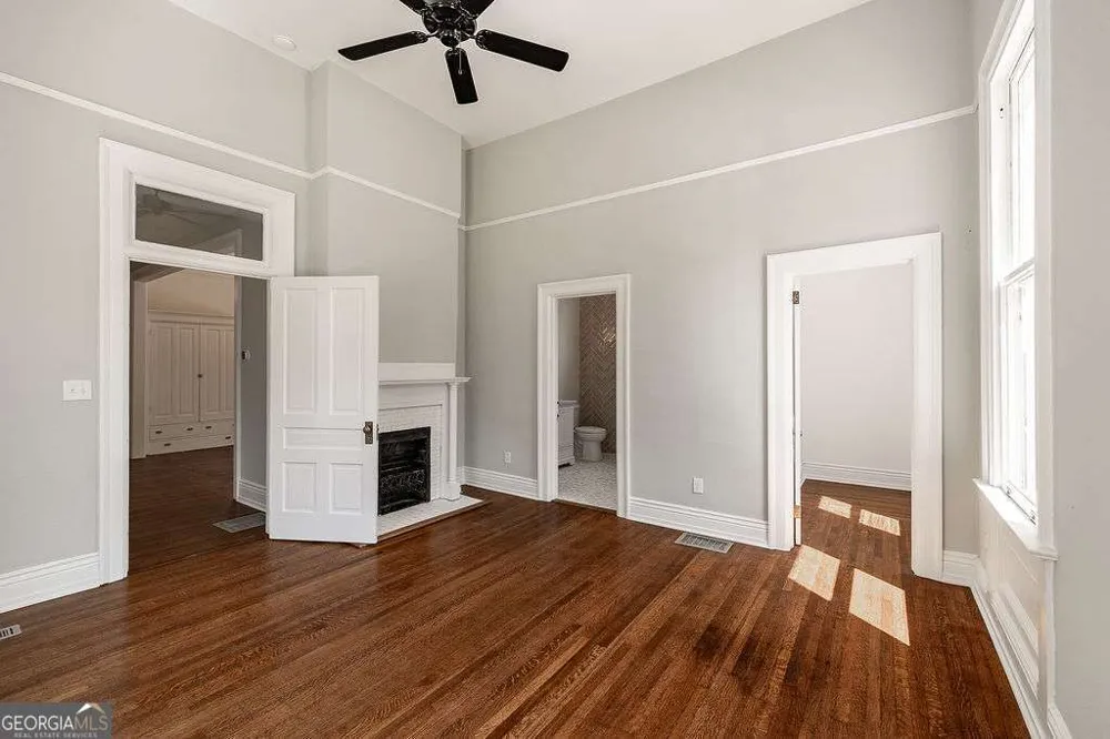 997 Milledge AVE Athens, GA 30605