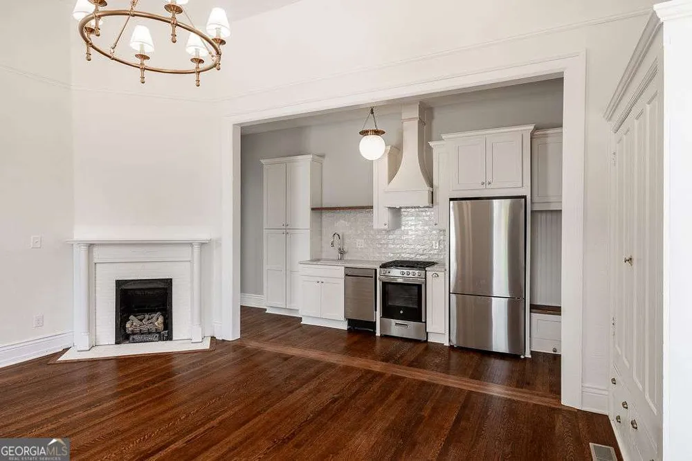 997 Milledge AVE Athens, GA 30605