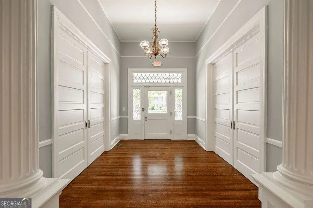 997 Milledge AVE Athens, GA 30605