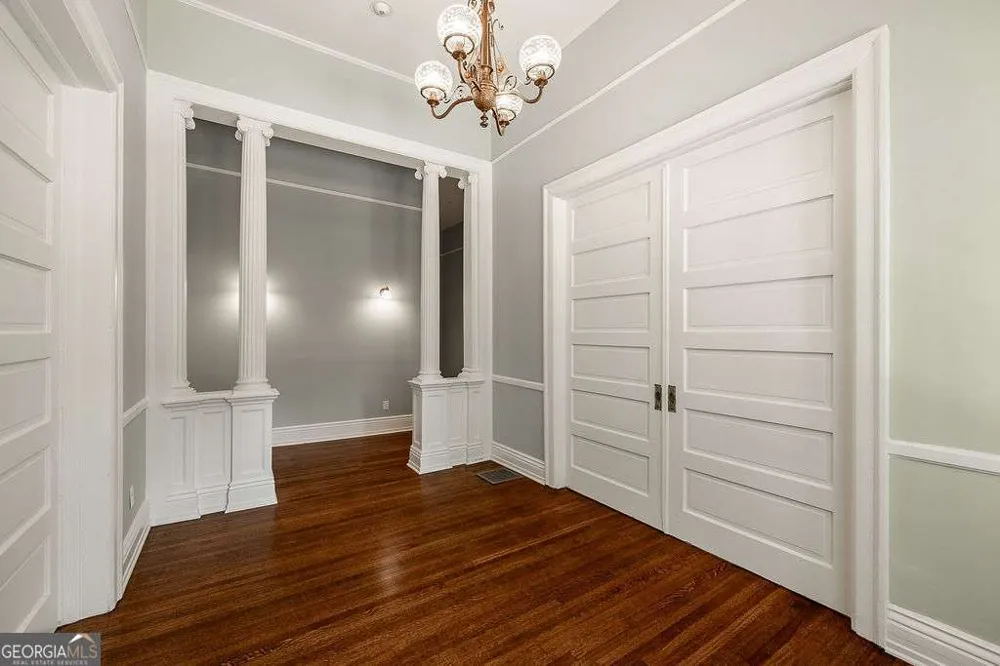 997 Milledge AVE Athens, GA 30605