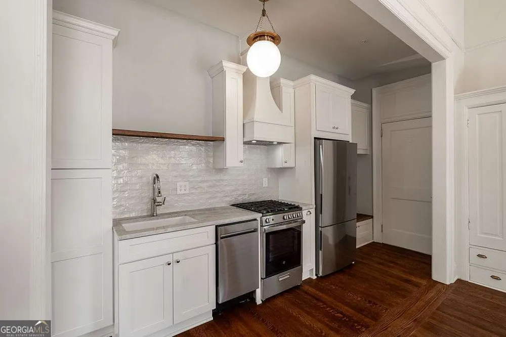 997 Milledge AVE Athens, GA 30605