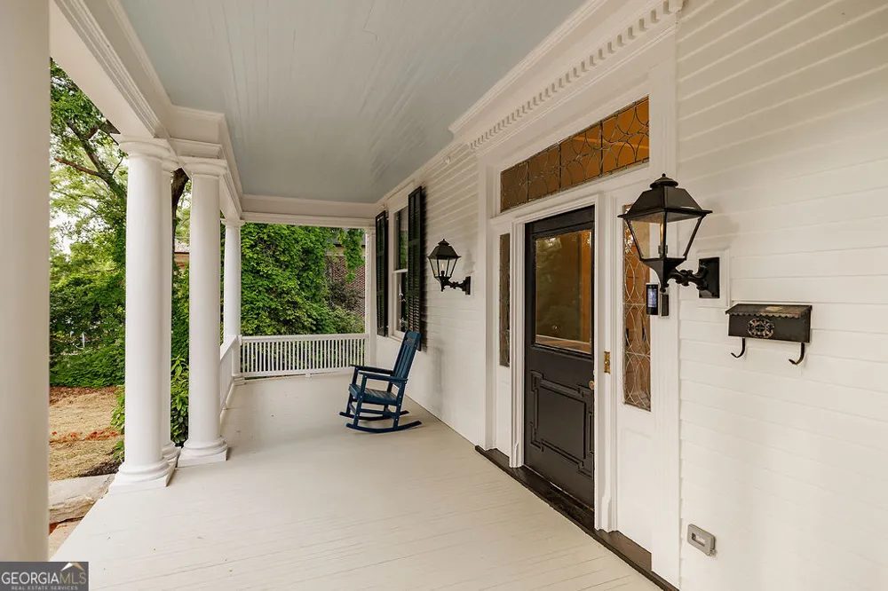 997 Milledge AVE Athens, GA 30605