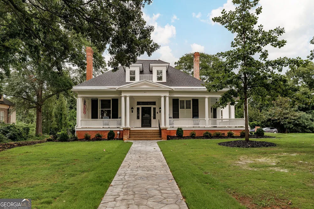 997 Milledge AVE Athens, GA 30605