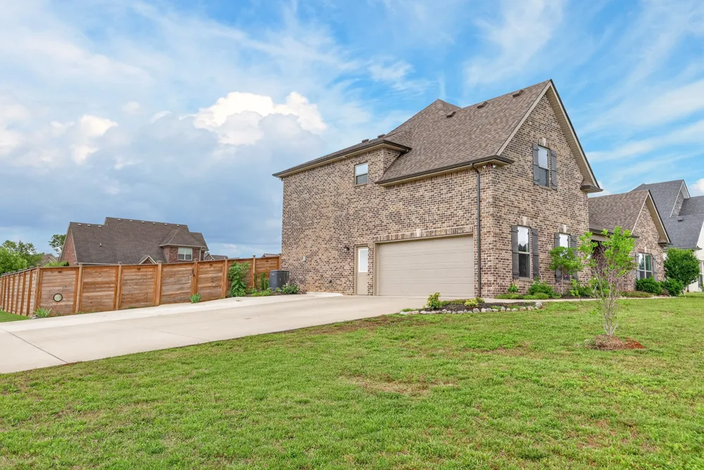 1103 Escalade Ct Lascassas, TN 37085