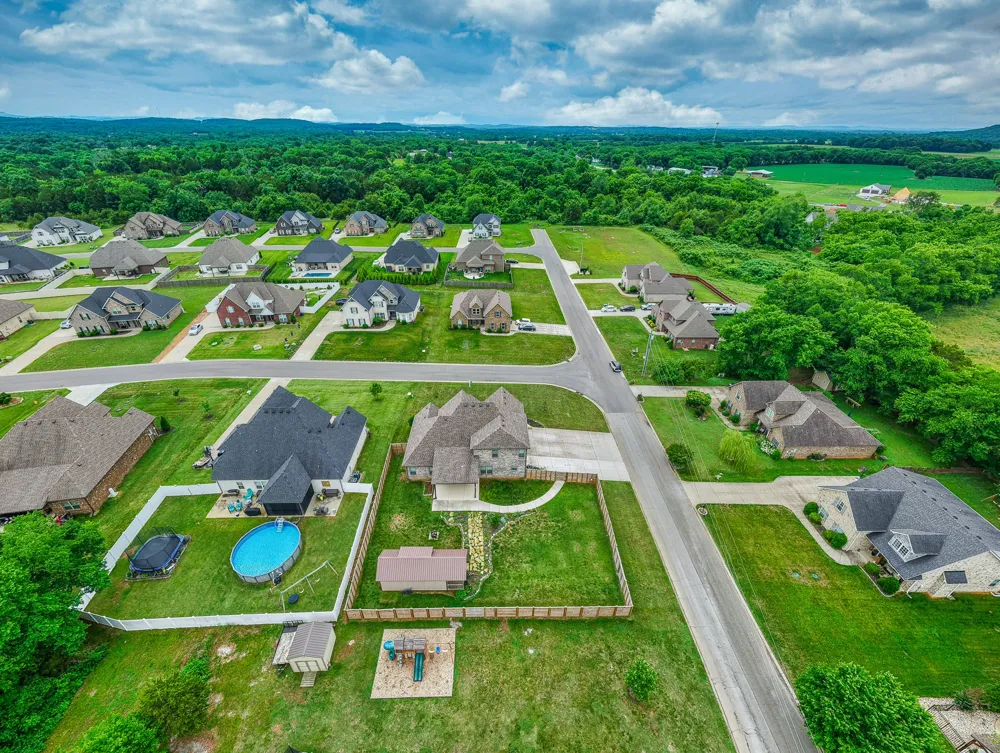 1103 Escalade Ct Lascassas, TN 37085