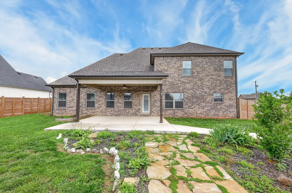 1103 Escalade Ct Lascassas, TN 37085