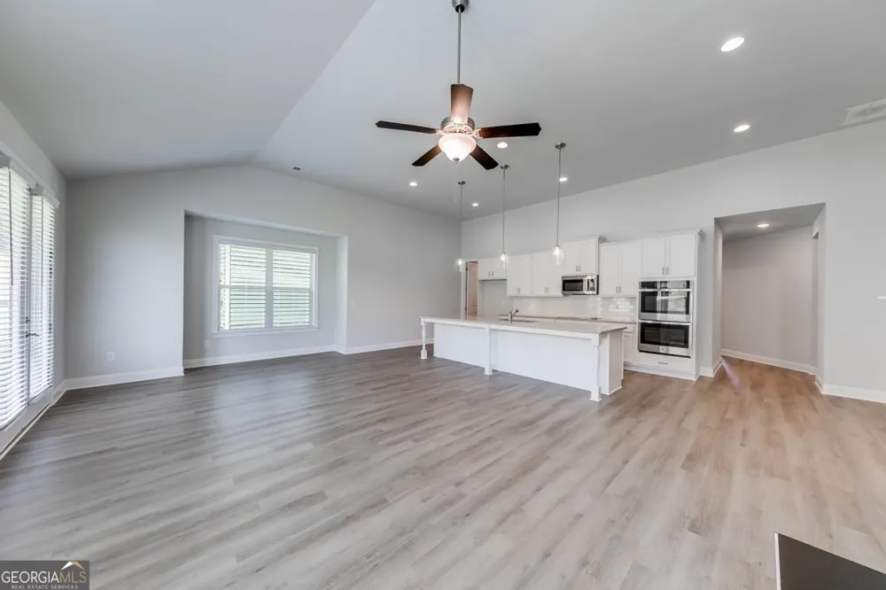 176 Classic Overlook Homer, GA 30547