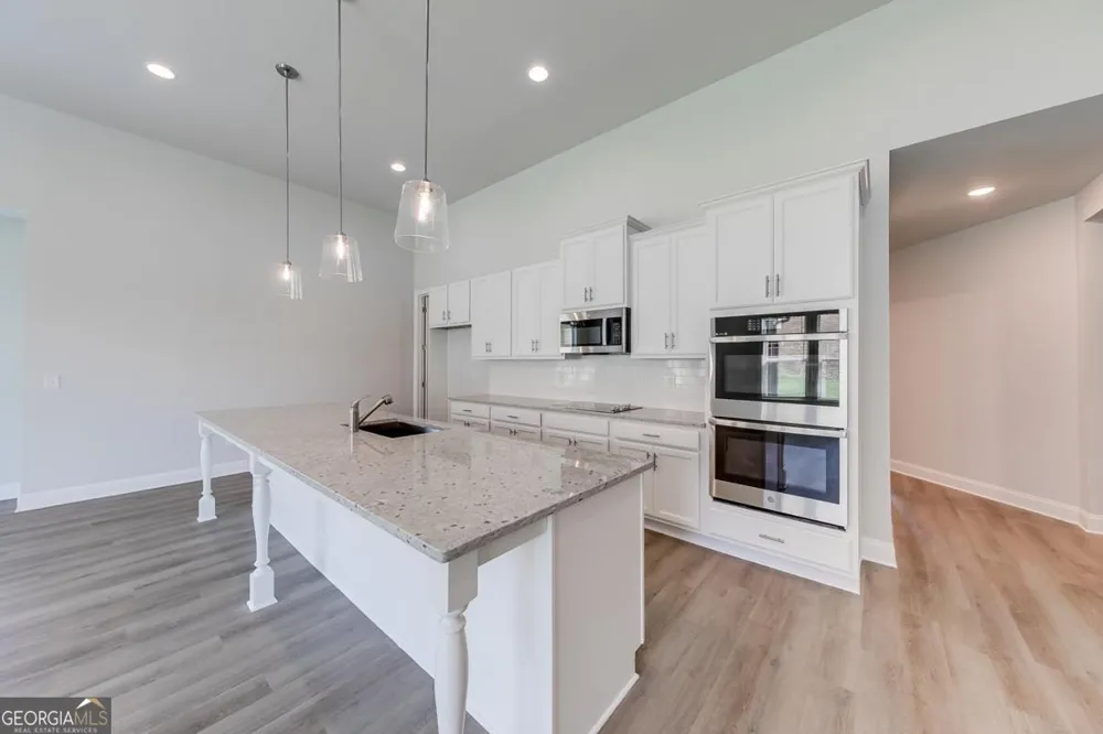 176 Classic Overlook Homer, GA 30547