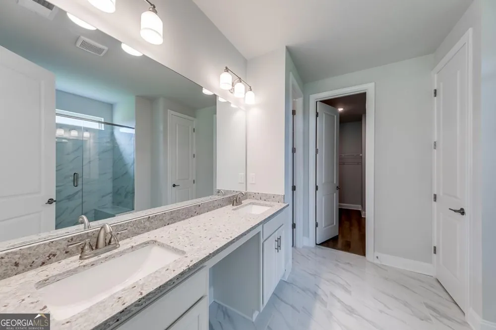176 Classic Overlook Homer, GA 30547