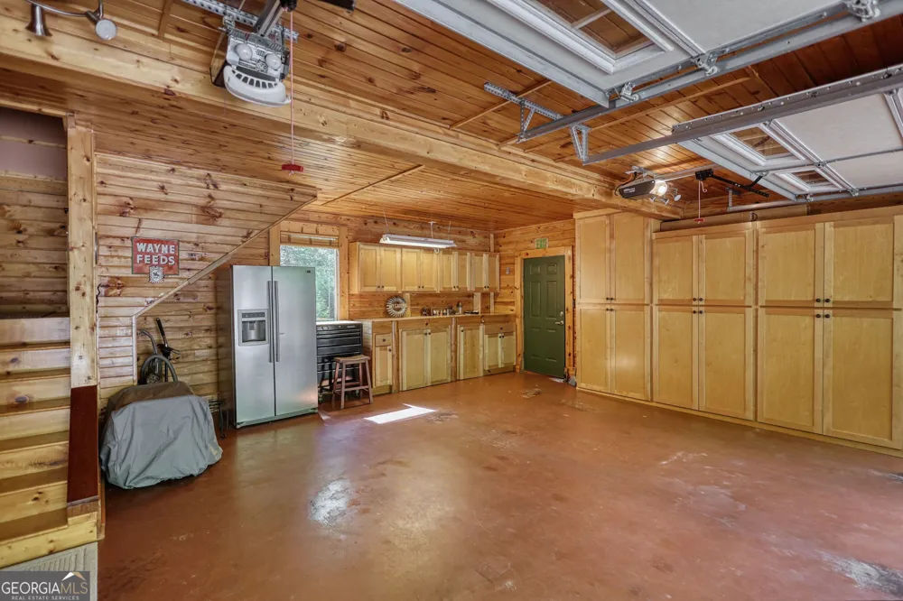 393 Edwards RD Oxford, GA 30054