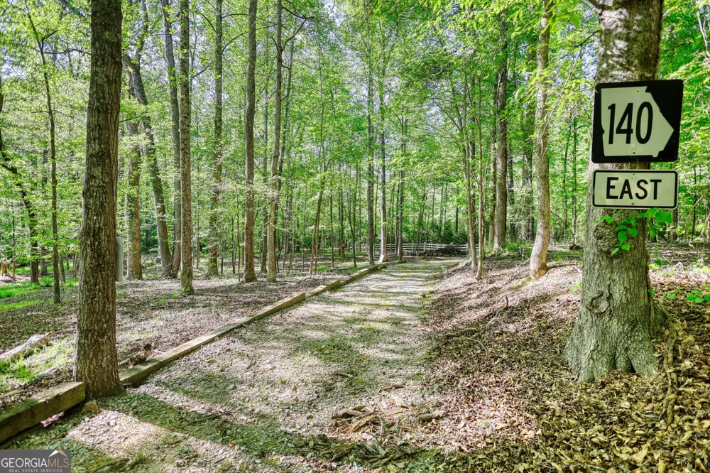 393 Edwards RD Oxford, GA 30054