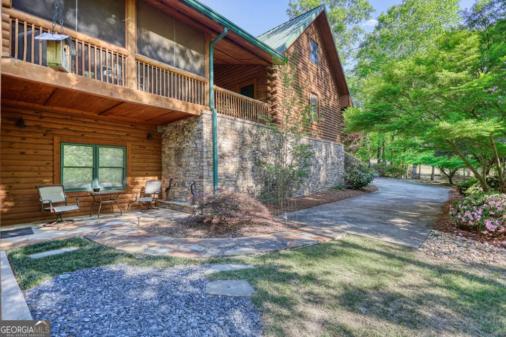 393 Edwards RD Oxford, GA 30054