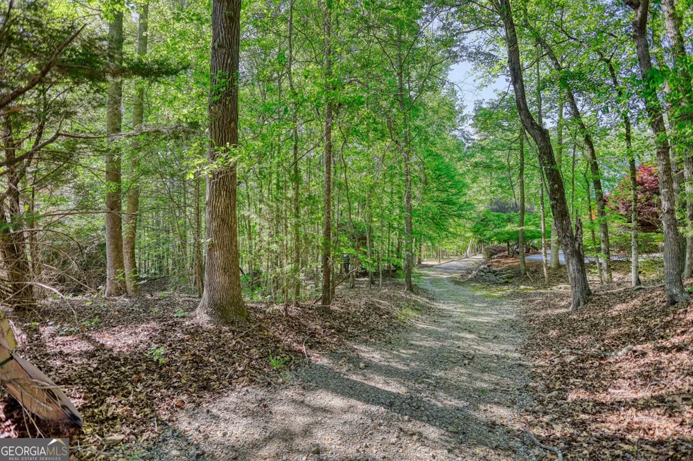 393 Edwards RD Oxford, GA 30054