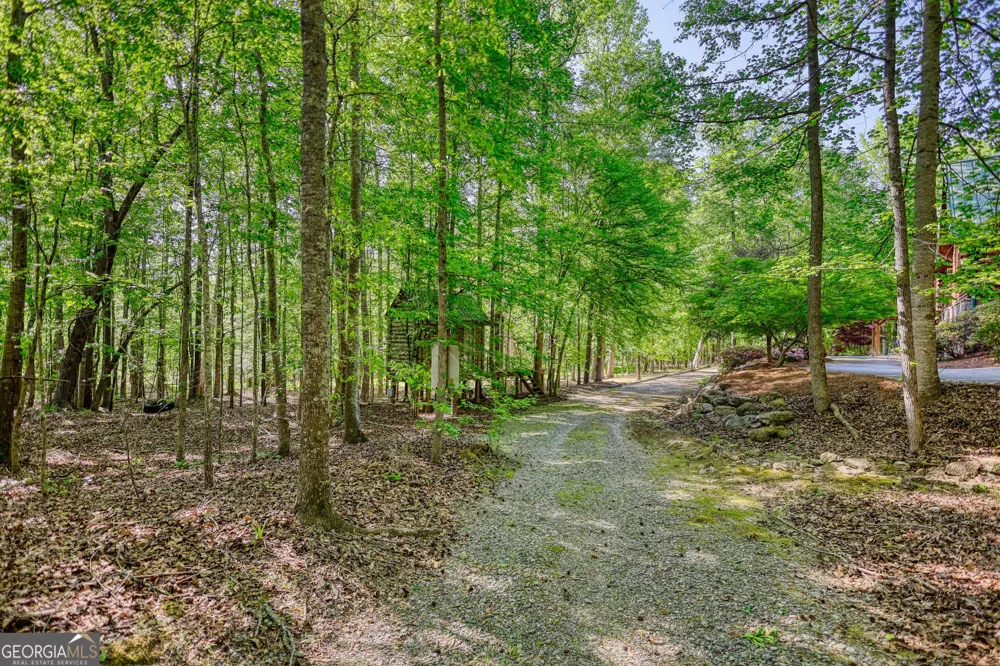 393 Edwards RD Oxford, GA 30054