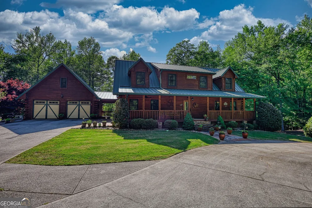 393 Edwards RD Oxford, GA 30054