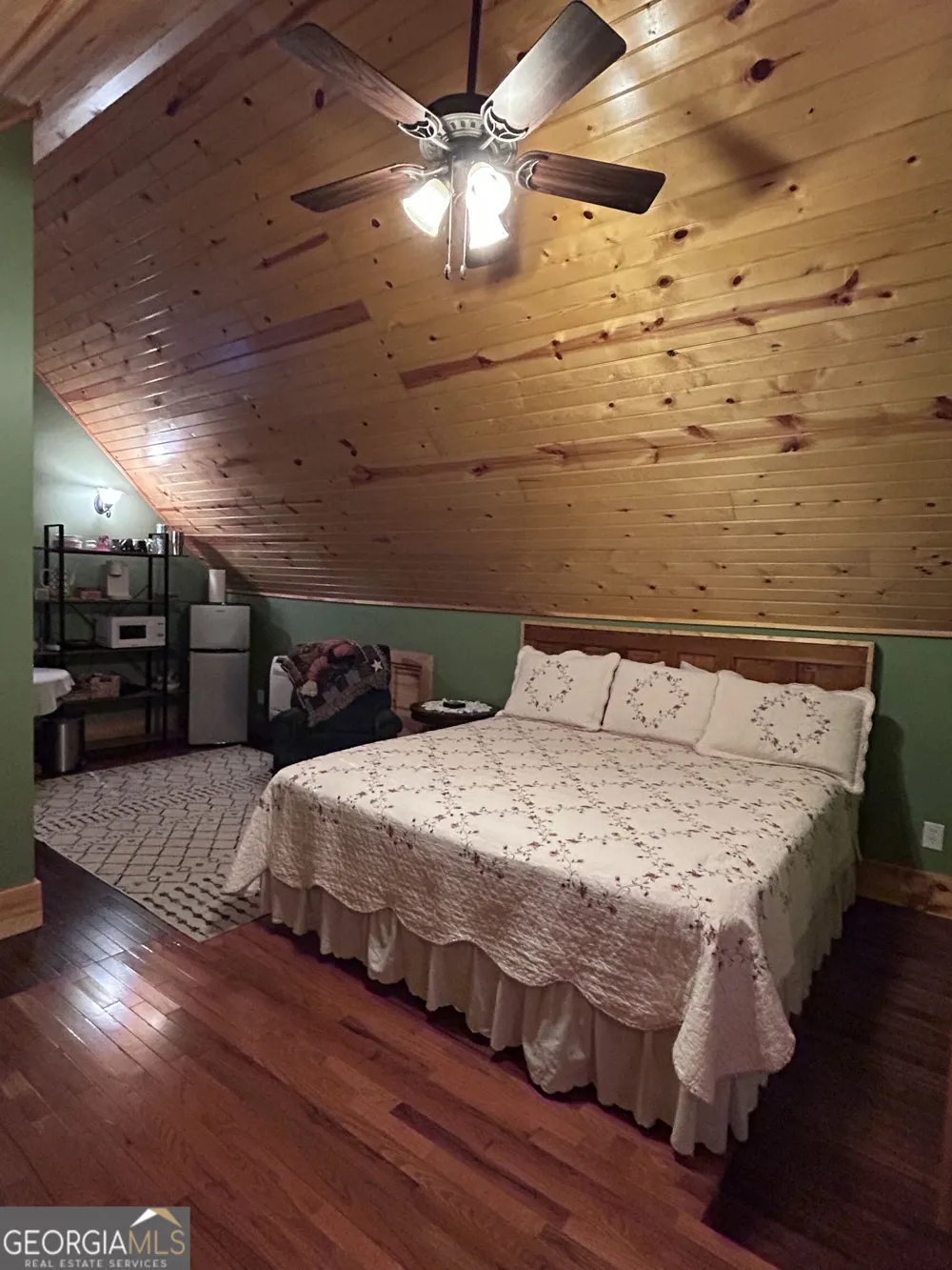 393 Edwards RD Oxford, GA 30054