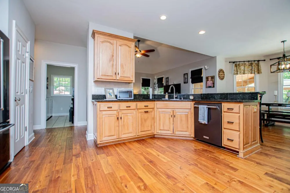 39 Cambridge LN Bremen, GA 30110