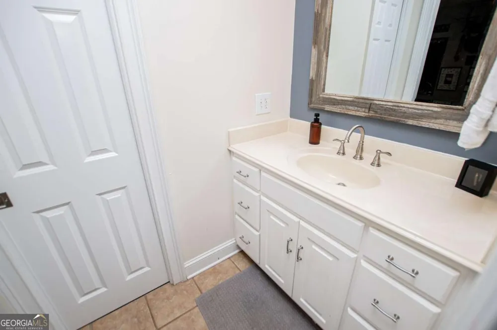 39 Cambridge LN Bremen, GA 30110