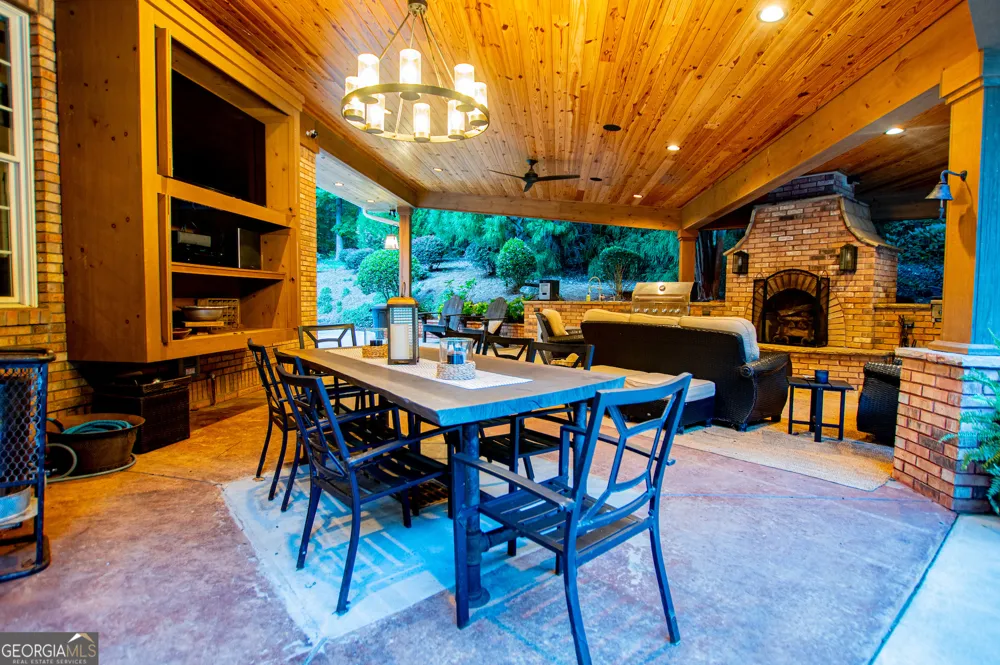 39 Cambridge LN Bremen, GA 30110