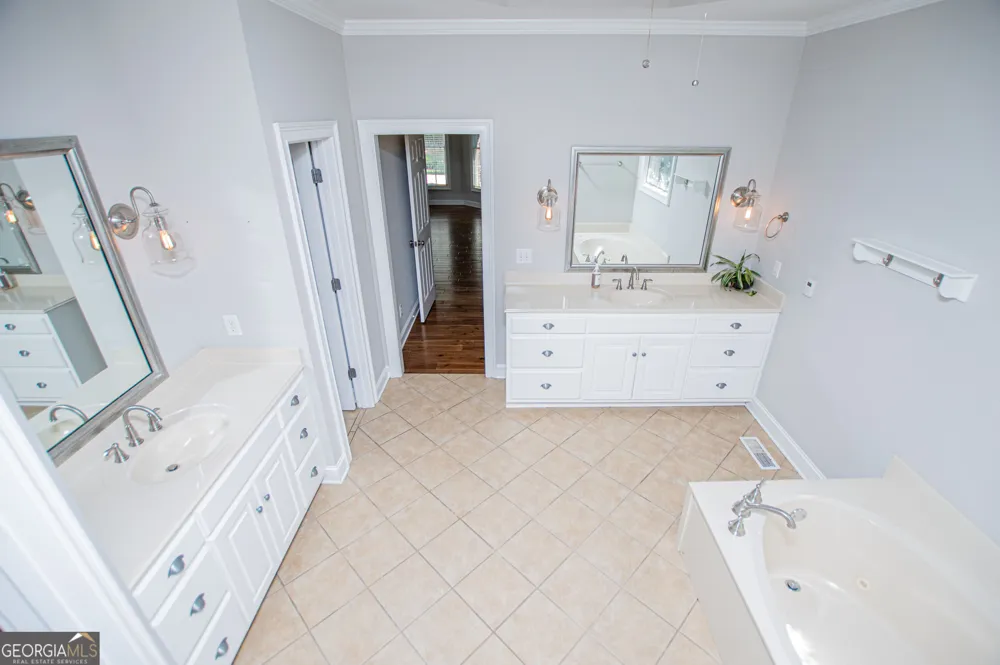 39 Cambridge LN Bremen, GA 30110