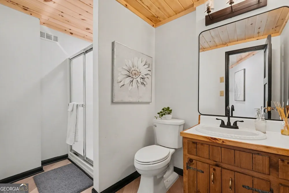 265 Pleasant Mountain DR Sky Valley, GA 30537