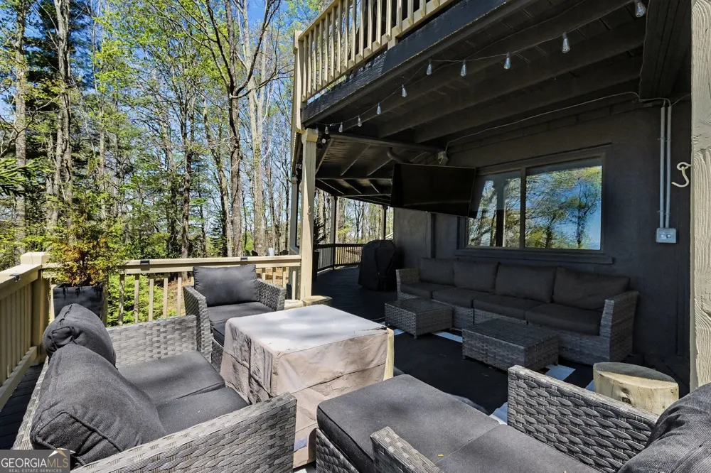 265 Pleasant Mountain DR Sky Valley, GA 30537