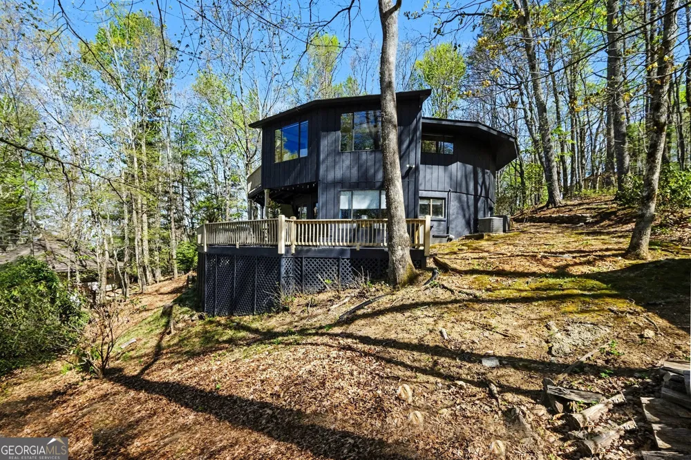 265 Pleasant Mountain DR Sky Valley, GA 30537