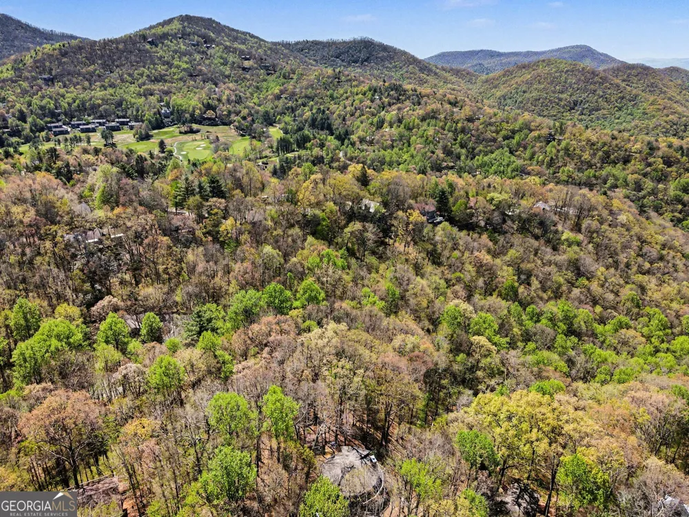265 Pleasant Mountain DR Sky Valley, GA 30537