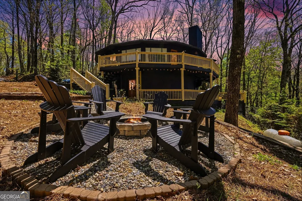 265 Pleasant Mountain DR Sky Valley, GA 30537