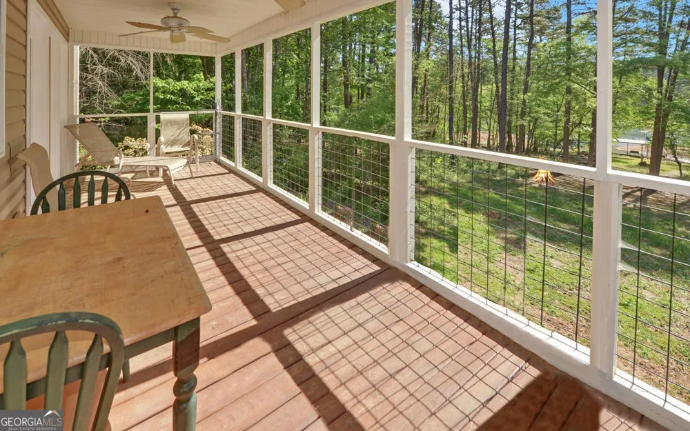 529 Chase Landing RD Martin, GA 30557