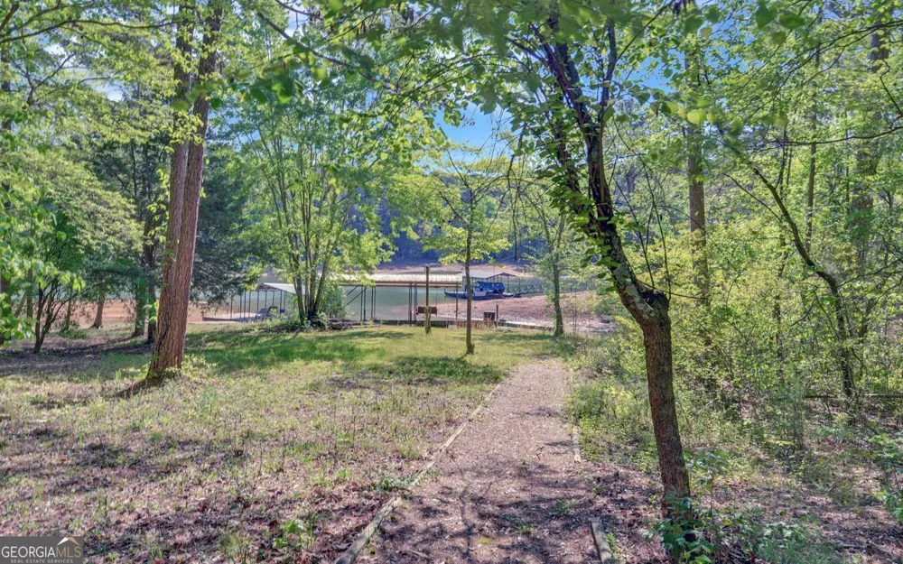 529 Chase Landing RD Martin, GA 30557