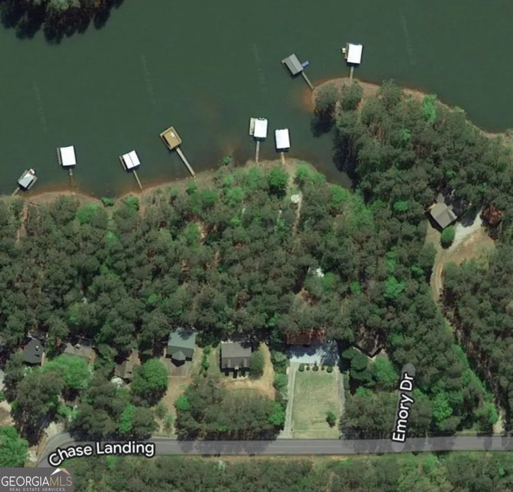 529 Chase Landing RD Martin, GA 30557