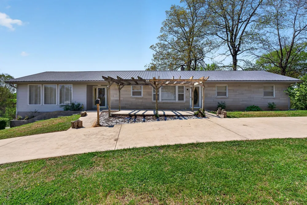 463 Franks Ferry Rd Sparta, TN 38583