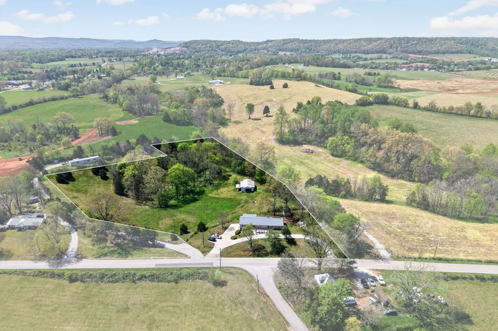 463 Franks Ferry Rd Sparta, TN 38583