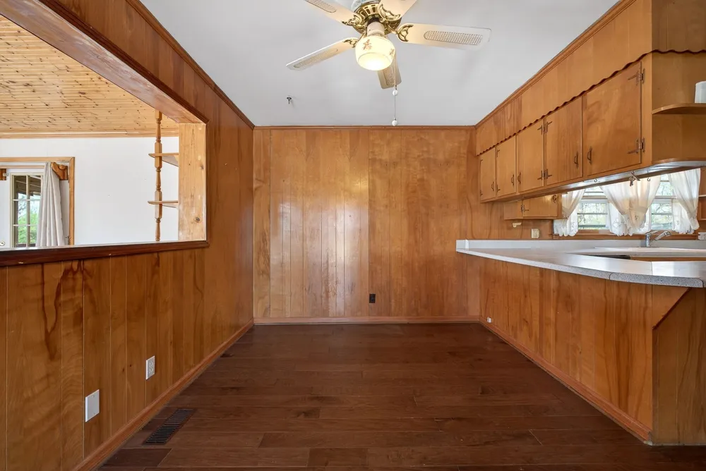 463 Franks Ferry Rd Sparta, TN 38583