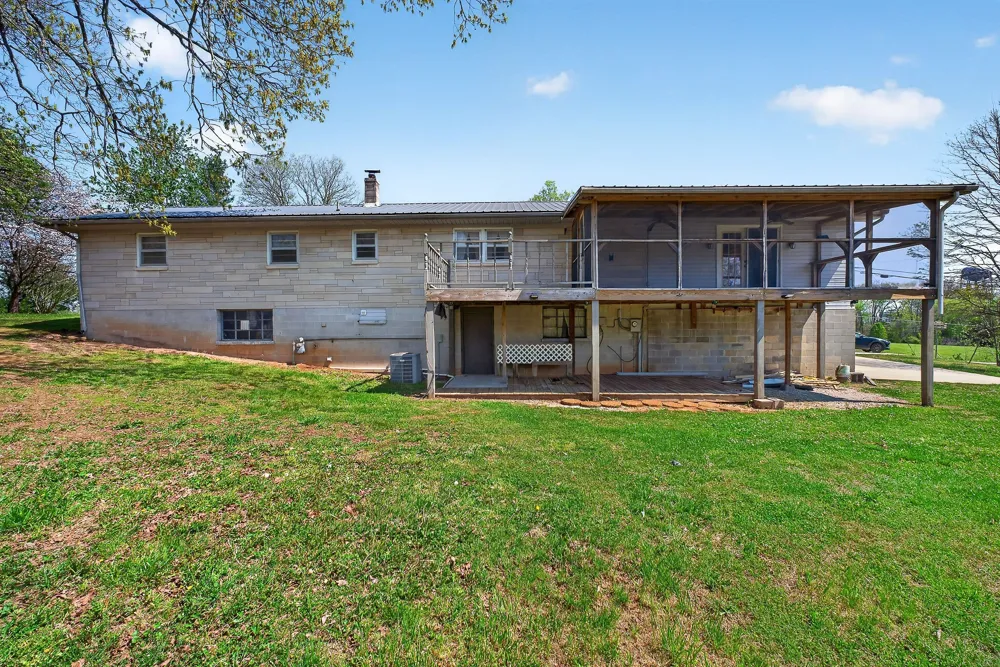 463 Franks Ferry Rd Sparta, TN 38583