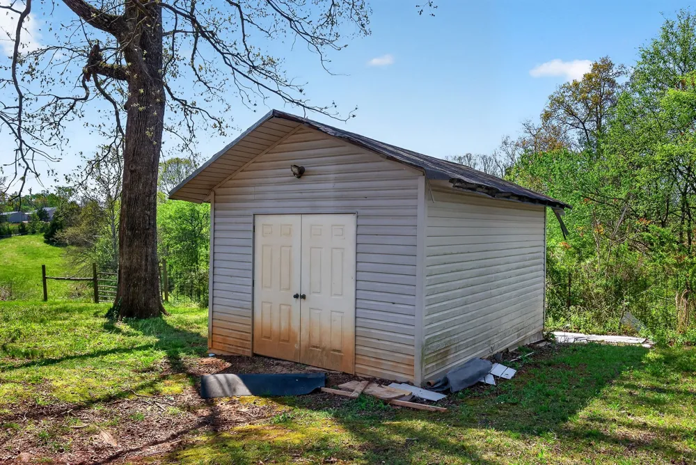 463 Franks Ferry Rd Sparta, TN 38583