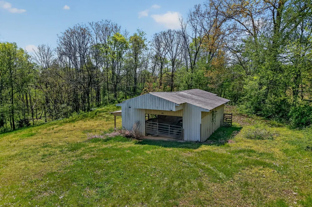 463 Franks Ferry Rd Sparta, TN 38583