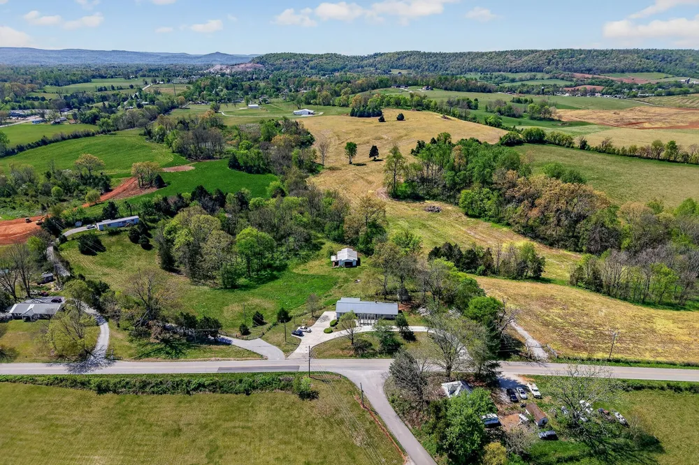 463 Franks Ferry Rd Sparta, TN 38583