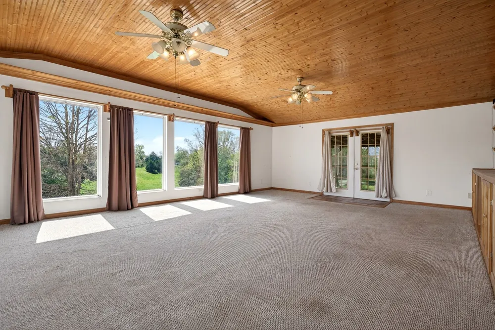 463 Franks Ferry Rd Sparta, TN 38583